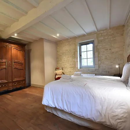 Holiday home Luxurious Mansion In Castle Grounds In Lantheuil