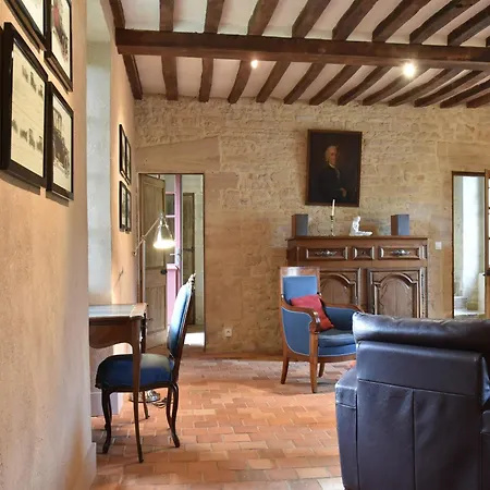 Luxurious Mansion In Castle Grounds In * Lantheuil