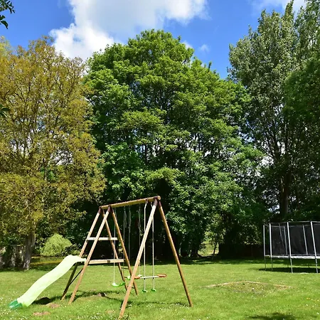 Holiday home Luxurious Mansion In Castle Grounds In