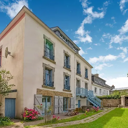 Holiday home Luxurious Mansion In Castle Grounds In