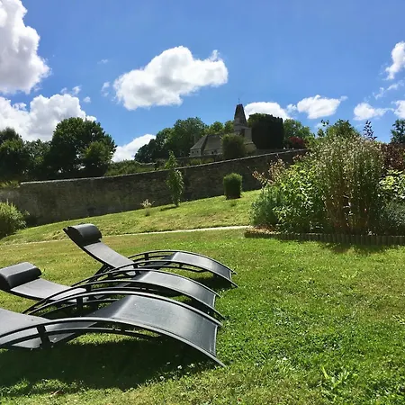 Luxurious Mansion In Castle Grounds In Lantheuil