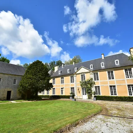 Luxurious Mansion In Castle Grounds In Holiday home Lantheuil