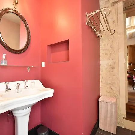 Σπίτι διακοπών Luxurious Mansion In Castle Grounds In Lantheuil