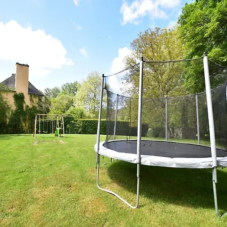 Дом отдыха Luxurious Mansion In Castle Grounds In