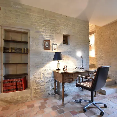 Luxurious Mansion In Castle Grounds In Ferienhaus Lantheuil