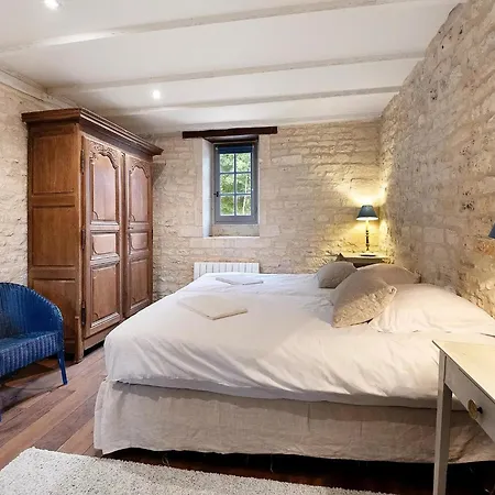 Luxurious Mansion In Castle Grounds In