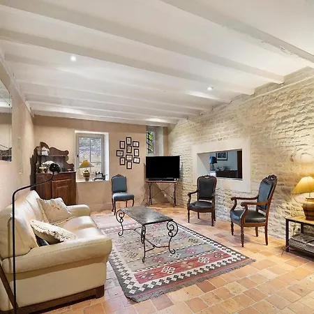 Nyaraló Luxurious Mansion In Castle Grounds In