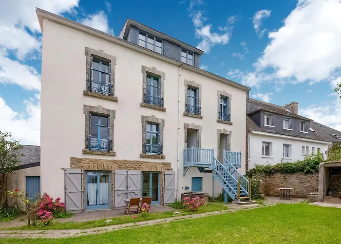 Holiday home Luxurious Mansion In Castle Grounds In Lantheuil