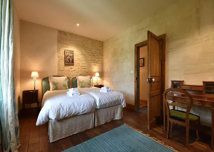 Luxurious Mansion In Castle Grounds In Holiday home Lantheuil