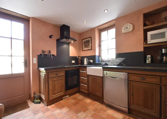 Luxurious Mansion In Castle Grounds In * Lantheuil