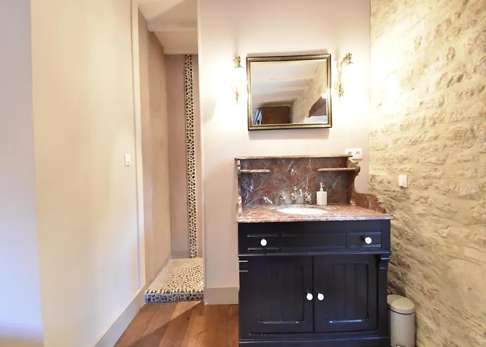 Luxurious Mansion In Castle Grounds In Holiday home